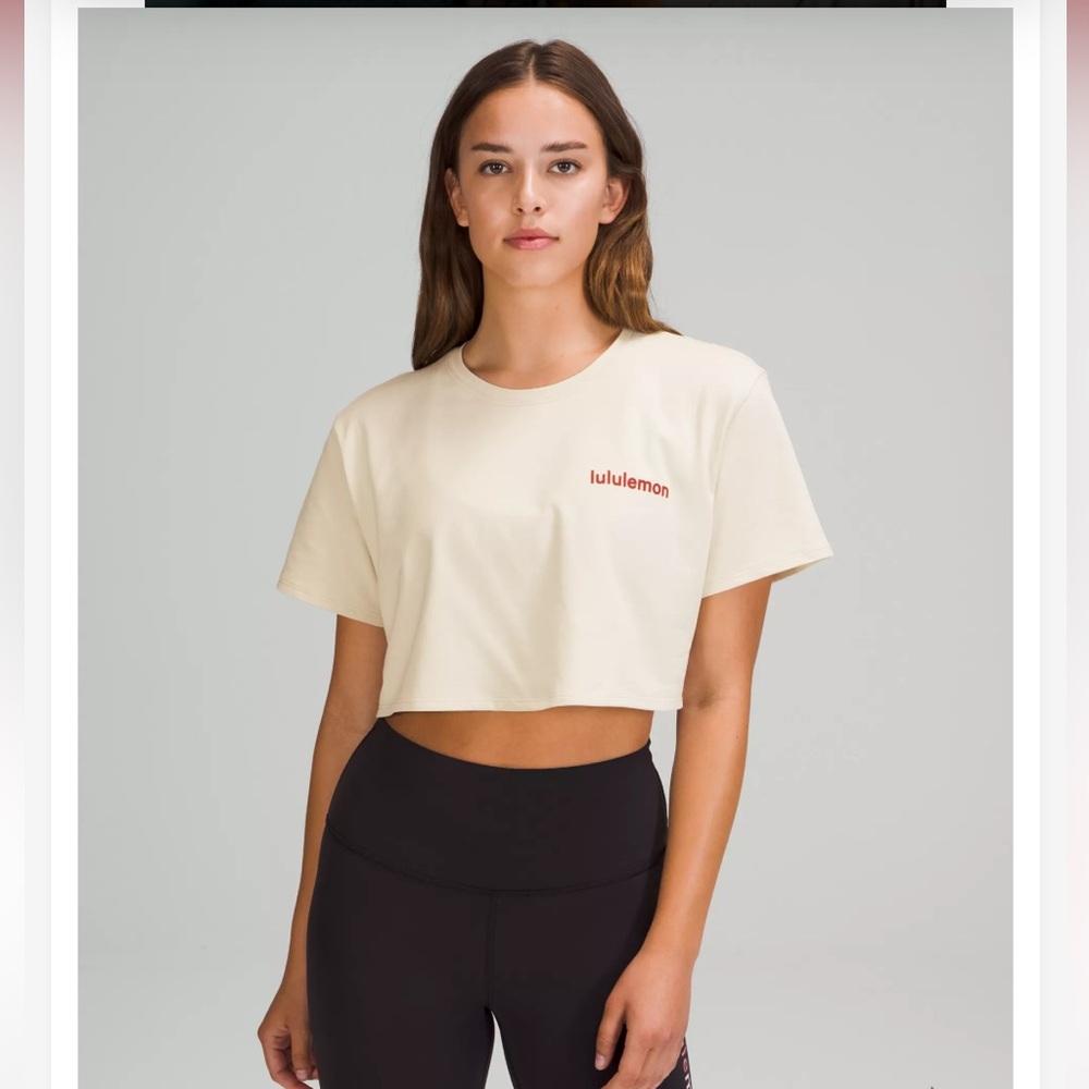 Lululemon LA All Yours Boxy Crop T-Shirt off white/ Grey L